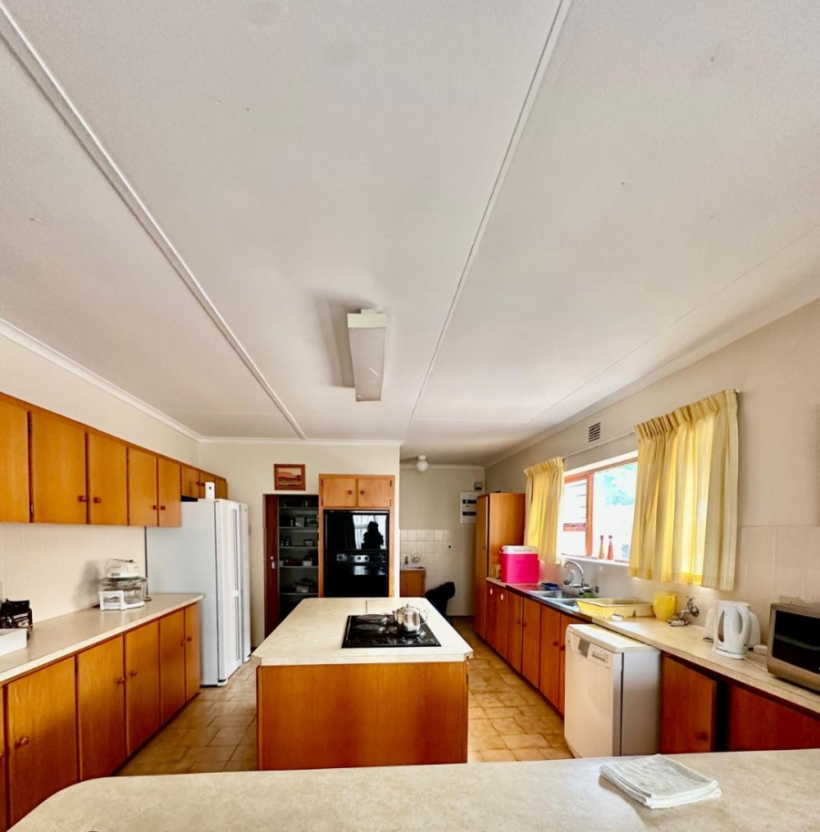 4 Bedroom Property for Sale in Bayview Western Cape